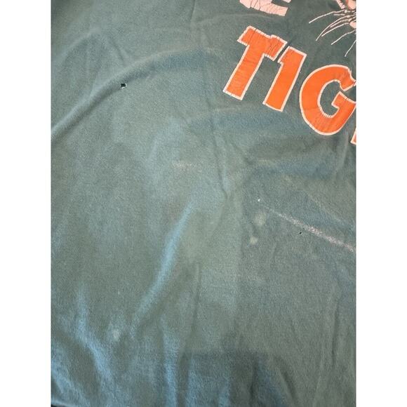 Stranger Things Hawkins High School Tank Top Mens Size XL Green Tiger Logo - Picture 3 of 6